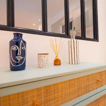 Wonderful Flat In The Marais