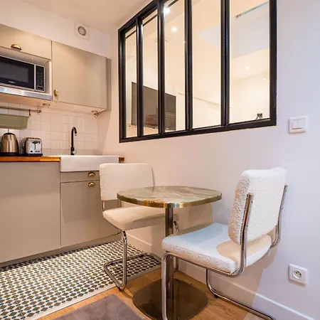 Wonderful Flat In The Marais 아파트