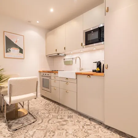 Wonderful Flat In The Marais 아파트