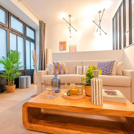 Wonderful Flat In The Marais 아파트 *