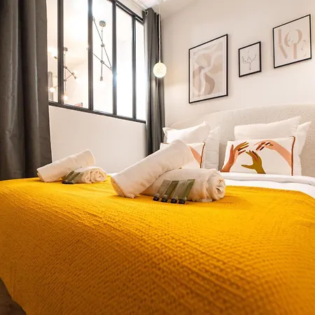 Wonderful Flat In The Marais