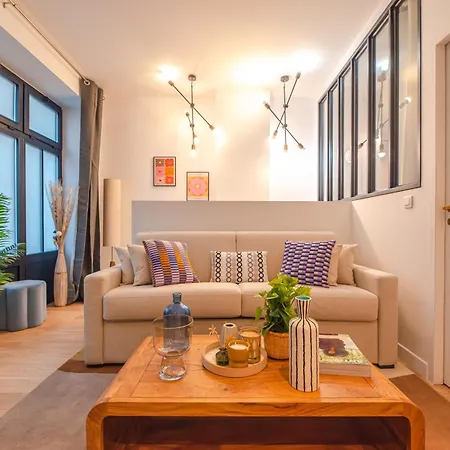 Wonderful Flat In The Marais Apartment